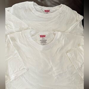 NWOT 2 Men’s Levi’s White 100% Cotton T-Shirts, XL